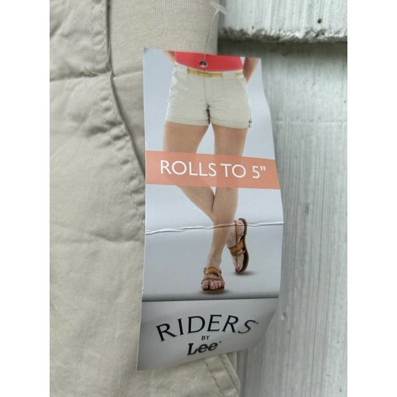 Riders by Lee Mid Rise Adjustable Length Short 18W NWT - Picture 5 of 9